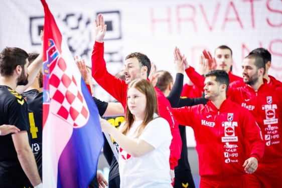 Croatia Cup: Hrvatski rukometaši u Poreču pobijedili Crnu Goru