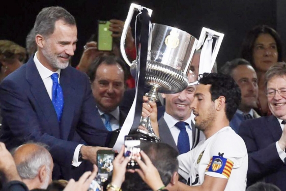 Valencia pobjednik kupa, Barcelona na kraju sezone osvojila jedan trofej