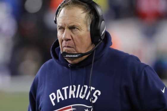 Nogometni treneri uskoro će imati slušalice kao Bill Belichick, trener Patriotsa