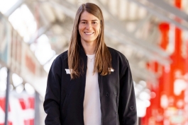 Marie-Louise Eta odradila prvi trening, prva trenerica u Bundesligi debitira protiv Wolfsburga