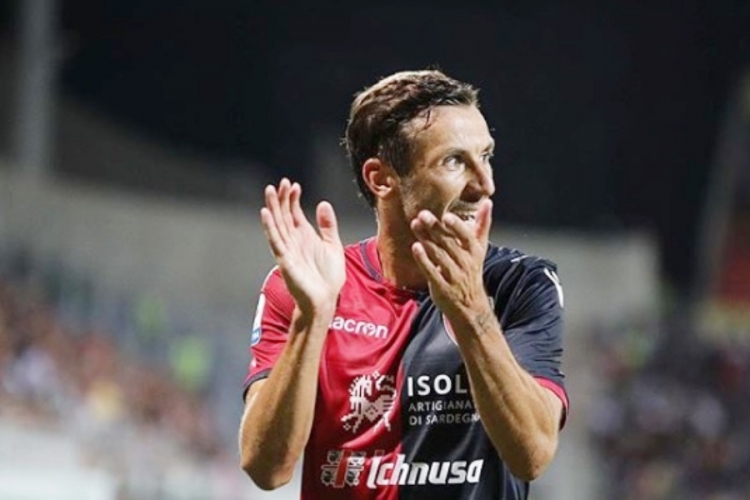 Darijo Srna (Cagliari)