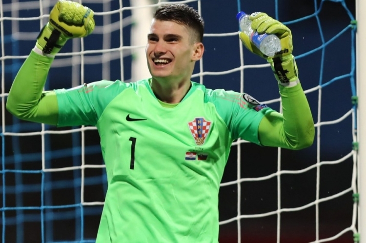 Dominik Livaković želi povratak u Dinamo, traži raskid posudbe s Gironom