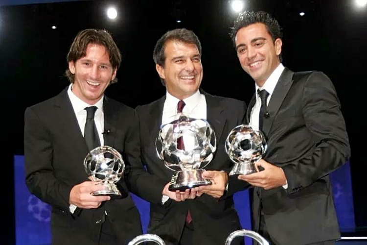 Joan Laporta i Xavi dogovorili povratak Lea Messija!