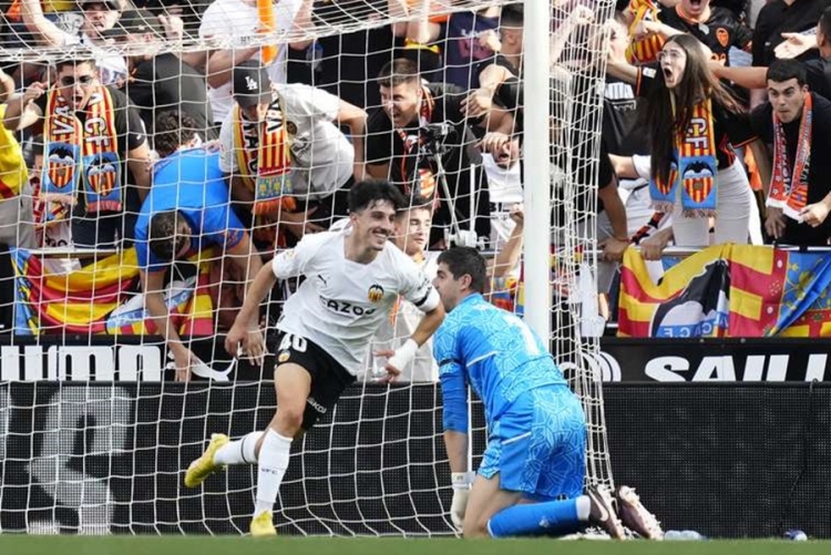 LaLiga: Valencia pobijedila Real Madrid, Atletico skočio na drugo mjesto