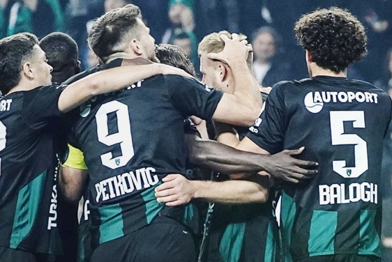 Pogledajte kako je Hrvoje Smolčić postigao pogodak za Kocaelispor