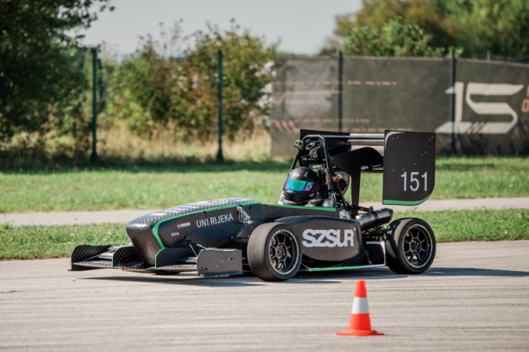 Formula Student Alpe Adria, riječki Riteh  uspješno završio disciplinu endurance