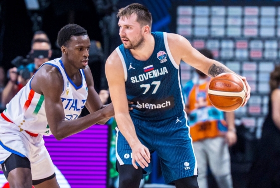 EP Luka Dončić predvodio Sloveniju u pobjedi protiv Italije