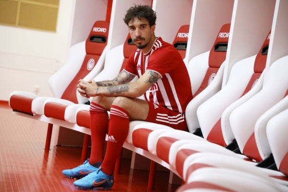 Šime Vrsaljko u Olympiacosu, grčki klub službeno predstavio hrvatskog reprezentativca