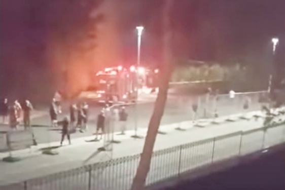 U sukobu tzv. navijača Dinama i AEK-a život izgubio grčki mladić, pogledajte snimke