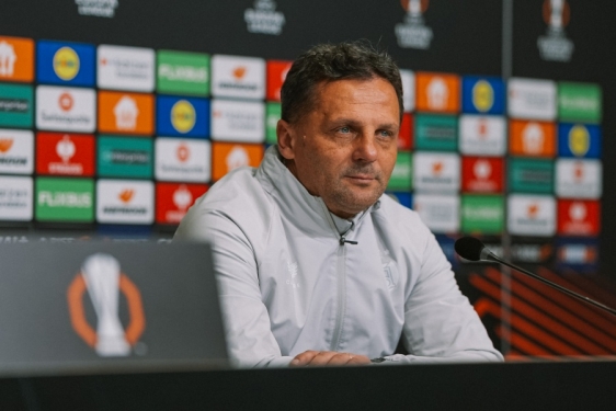 Trener pred novinarima, Dinamo se boji ponašati prema UEFA-i kao prema HNS-u