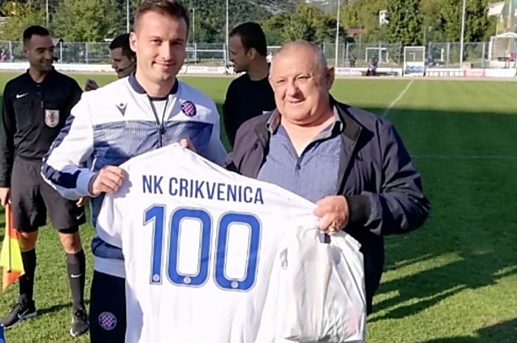 Hajduk darivao domaćina