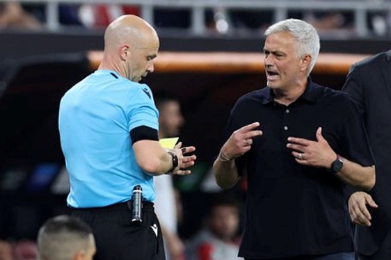 Anthony Taylor prozvao  krivca za napad ultrasa Rome u Budimpešti