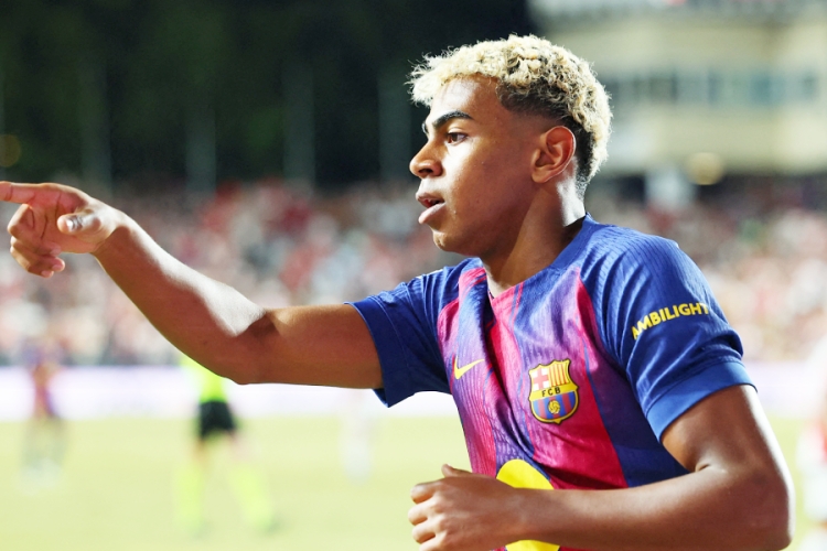 Lamine Yamal na dodjelu Zlatne lopte u Pariz dovodi čak 20 članova obitelji