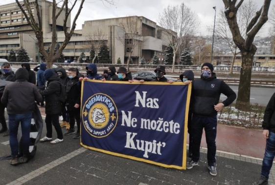 Protesti zbog izbora novog izbornika