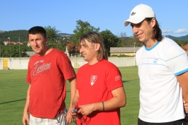 Predsjednik Milan Rončević, trener Goran Gajzler i pomoćnik Dado Kondić uoči prvog treninga
