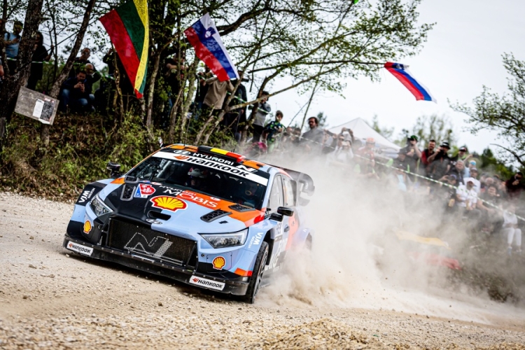 Thierry Neuville  