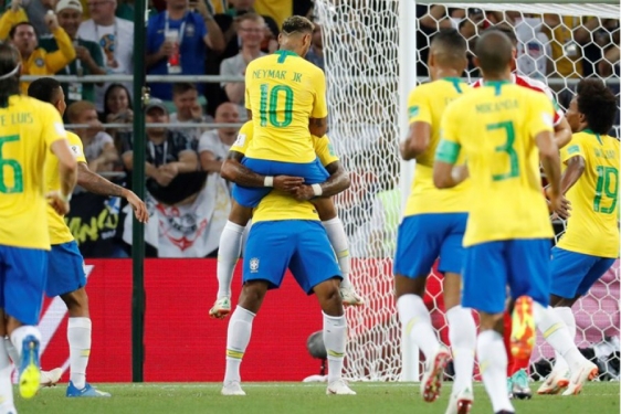 Slavlje Brazila protiv Srbije