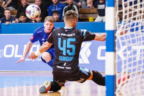 Rijeka doživjela težak poraz od Dinama Futsal u zadnjem kolu, riječka momčad doigravanje za prvaka počinje utakmicama protiv Crnice