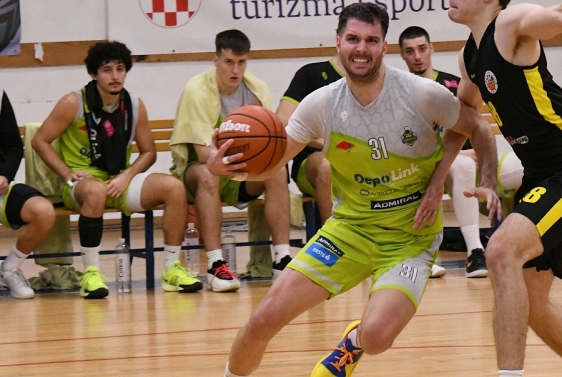 Košarkaši DepoLink Škrljeva u petak trenirali na Sokolani uoči subotnjega derbija