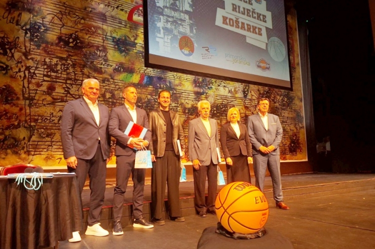 Predstavljena knjiga o povijesti riječke košarke koja je postala dio identiteta grada