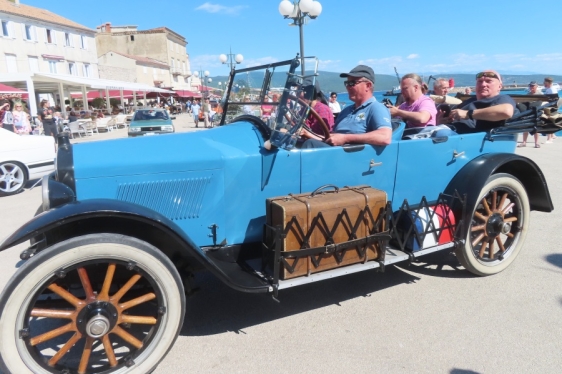 Rekordni broj automobila uveličao jubilej, najstariji među njima bio je Hupmobil proizveden 1921. godine