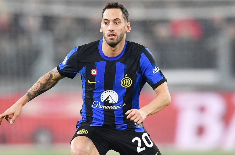 Hakan Calhanoglu