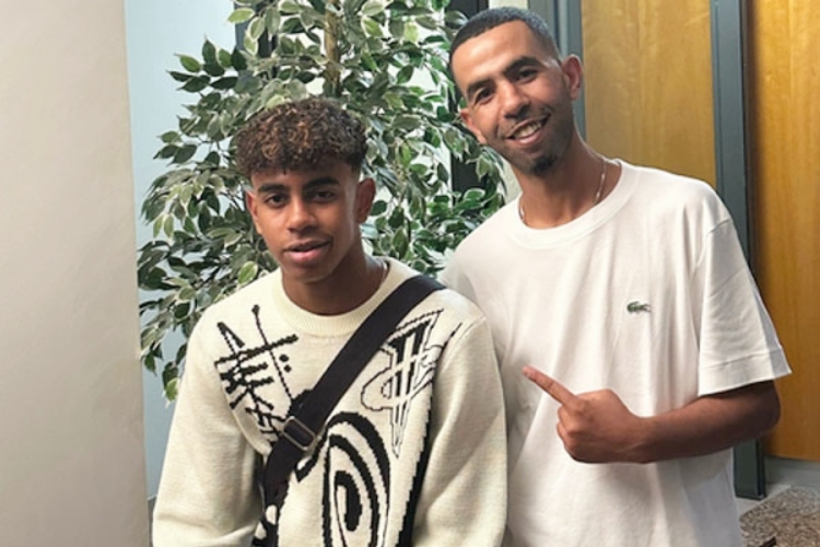 Lamine Yamal i Mounir Nasraoui 