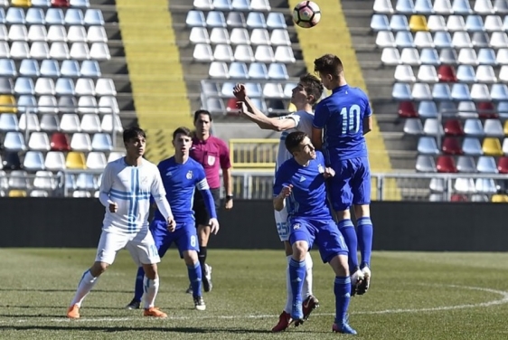Dinamo pobijedio desetoricu igrača Rijeke