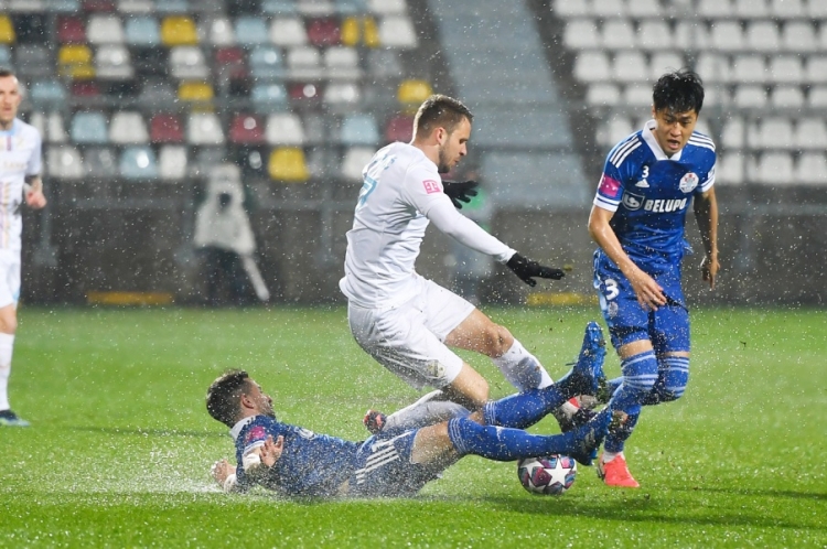 Rijeka u zadnjoj utakmici protiv Slavena Belupa igrala intezitetom zbog kojega je Simon Rožman na kraju podnio ostavku