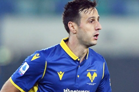 Nikola Kalinić (Verona)