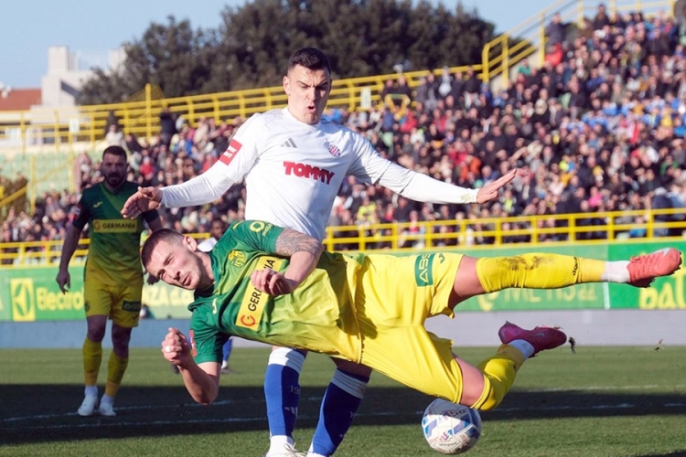 Prva HNL: Istra 1961 i Hajduk podijelili bodove u Puli, zeleno-žuti mogu žaliti za trobodom