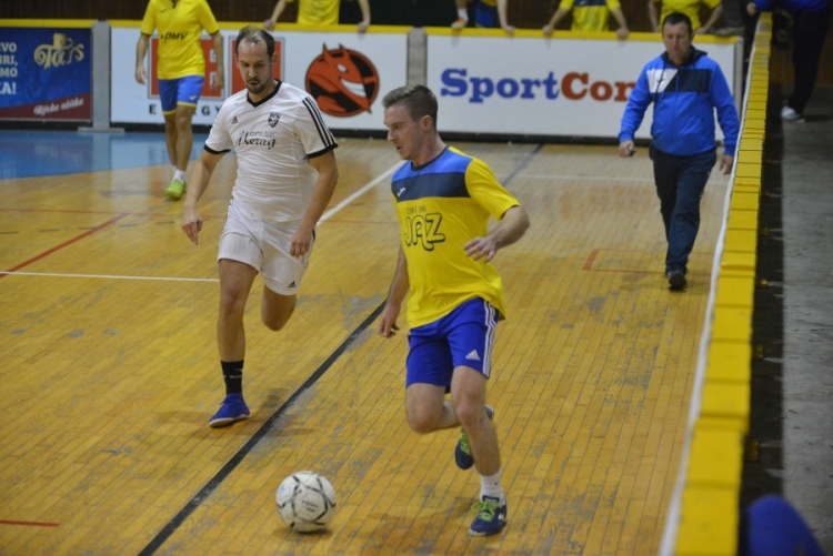 Seniori Borca i Cresa igrali u finalu