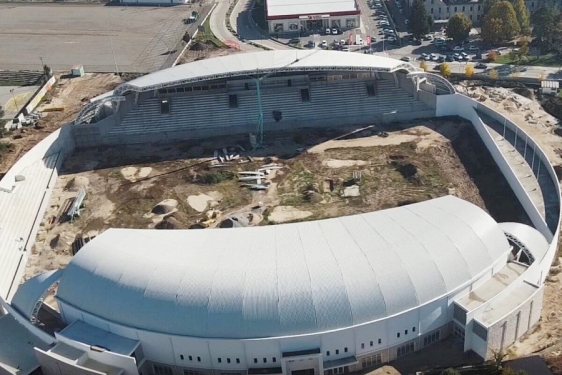 Pri kraju radovi na novom stadionu u Cetinju, Crna Gora dobiva repliku poljudske školjke