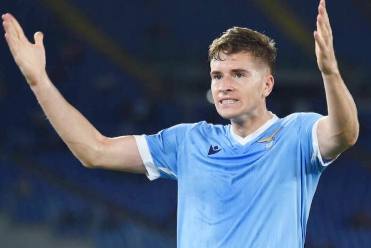 Toma Bašić postao slobodan igrač, Maurizio Sarri otpisao hrvatskog veznjaka