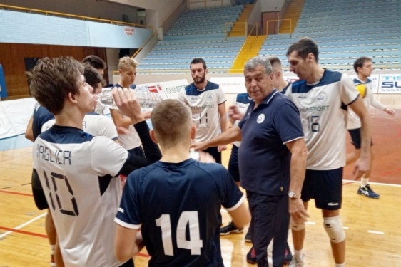 Superliga: Odbojkaši Rijeke doživjeli očekivani poraz od Mladosti