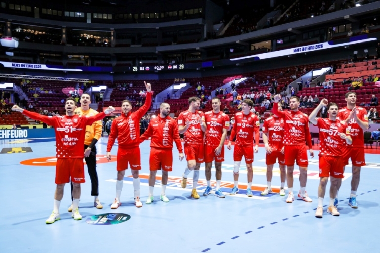 Hrvatski rukometaši pobjedom protiv Mađarske osvojili bi prvo mjesto u skupini čime bi izvjesno izbjegnuli Dansku u polufinalu Europskog prvenstva